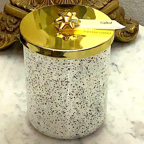 DW HOME CANDLE SILVER SPUCE GIFTED BOW 2 WICK 15 Oz NEW GOLD - Picture 2 of 6